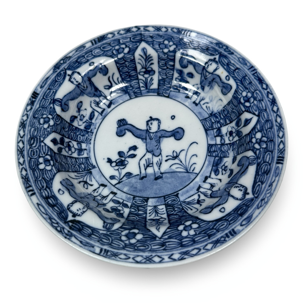 Vintage Chinese Kraak Style Bowl 6.5" Blue White Boy‎ Chasing Butterflies